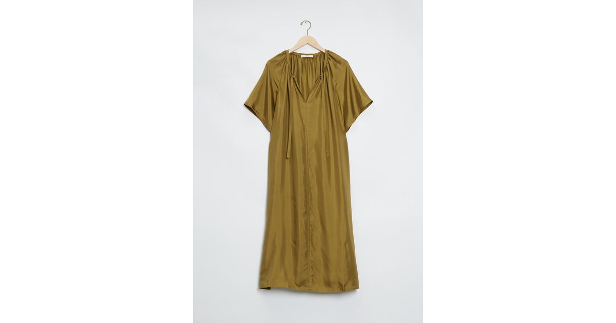 6397 Oversized Raglan Dress in Green | Lyst
