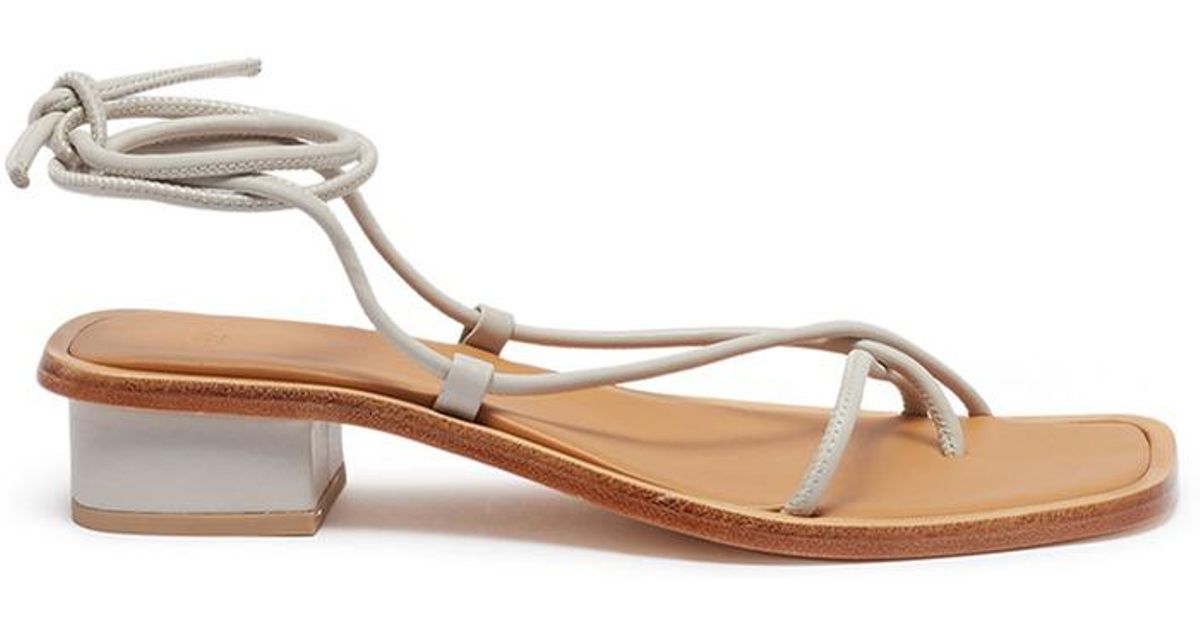 loq ara sandals