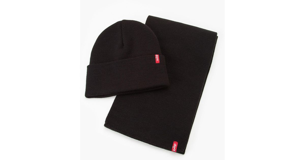 Levi's woodmark beanie with modern vintage logo in black, ASOS