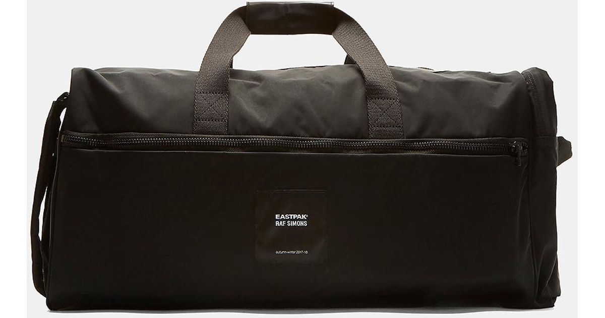 simons duffle bag