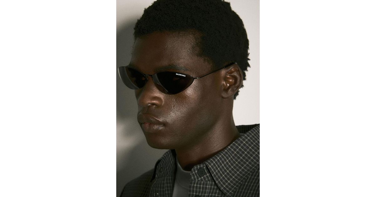 【BALENCIAGA】 MALIBU ROUND Malibu Round Sunglasses in Black | Balenciaga US