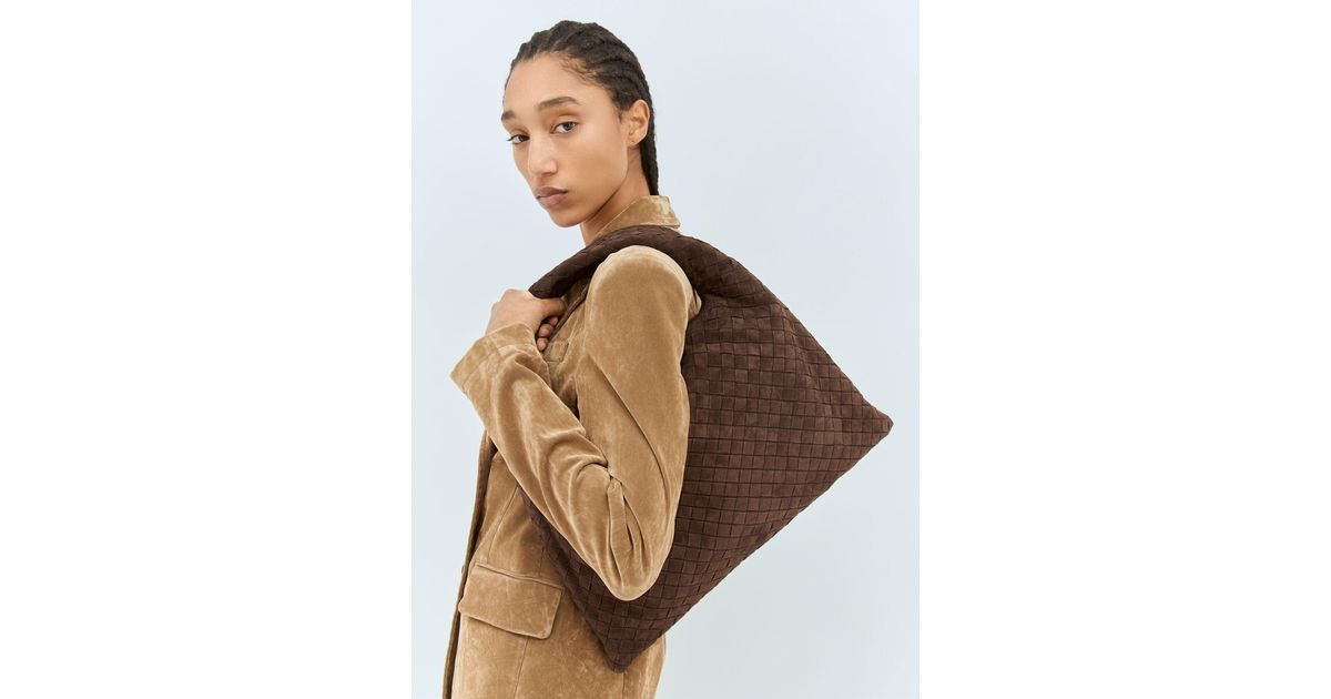 Bottega Veneta Large Hop Suede Shoulder Bag in Brown | Lyst