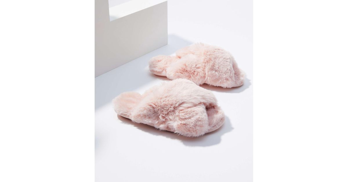 LOFT Faux Fur Slide Slippers in Pink - Lyst