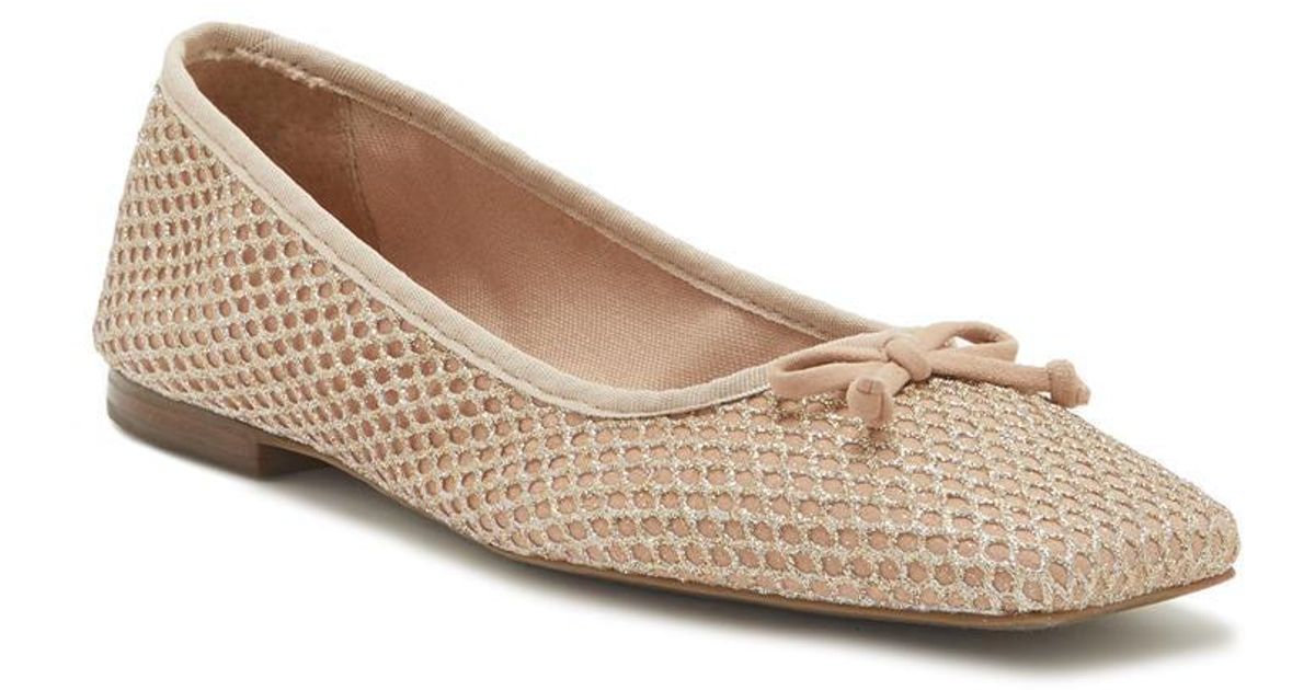 21 Trendy Green Kerala Saree Blouse Designs to try in 2019 | Bling Sparkle