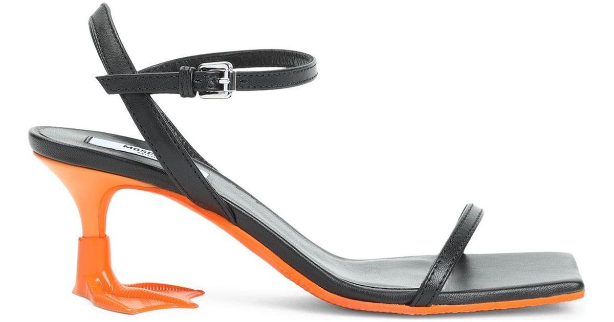 サンダル・ミュール MOSCHINO DUCK SANDALS Moschino Duck Sandals in White | Lyst