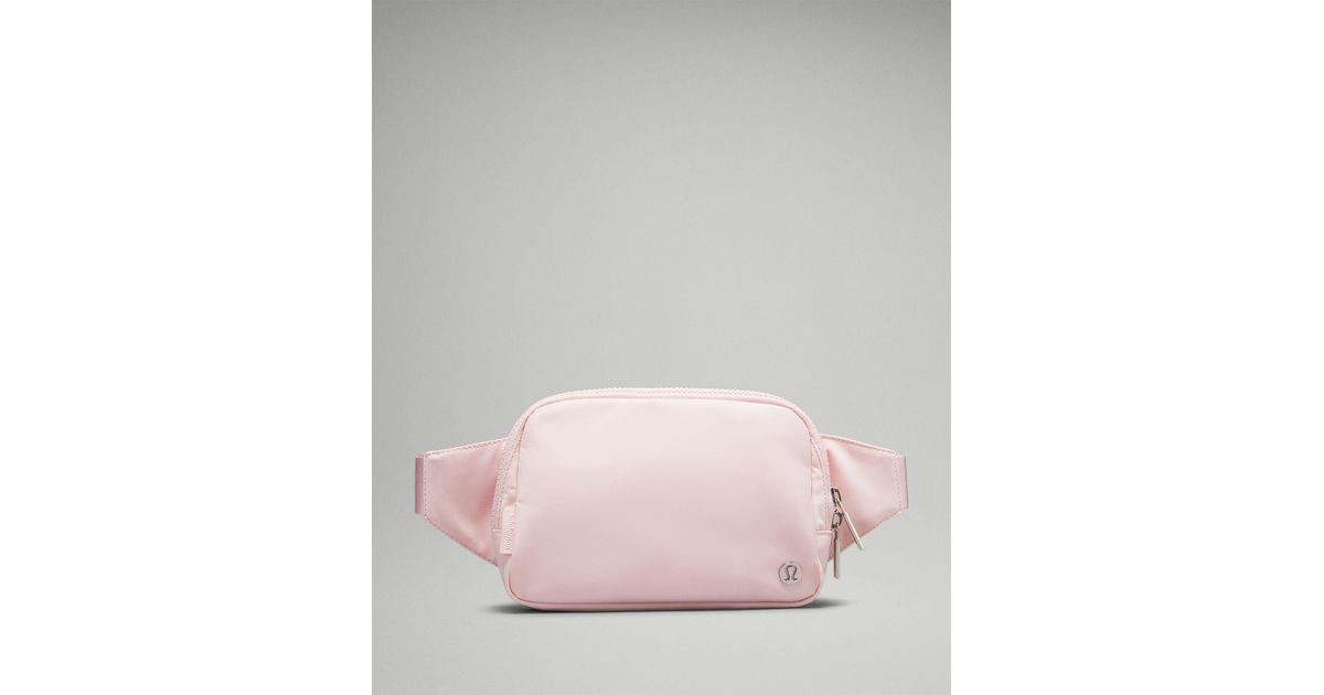 chloe mini faye backpack Backpack Bag Chlo Faye Mini Backpack Chloe Faye Mini Backpack Review  What's In My Bag