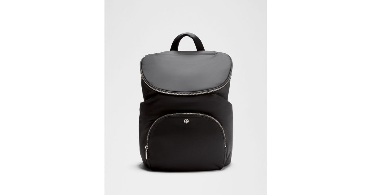 black backpacks lululemon 17l The Lululemon New Parent Backpack Has Pockets For Snacks Lululemon Everywhere Backpack Lululemon Rucksack