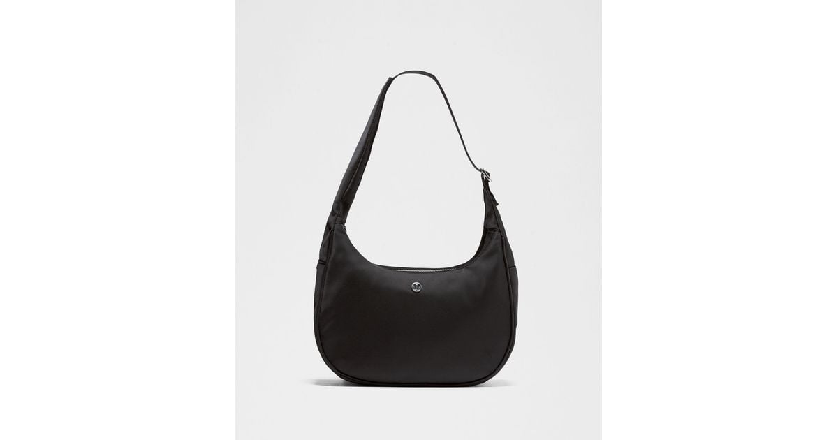 lululemon City Essentials Shoulder Bag 4L in Black | Lyst lululemon City Essentials Shoulder Bag 4L in Black | Lyst