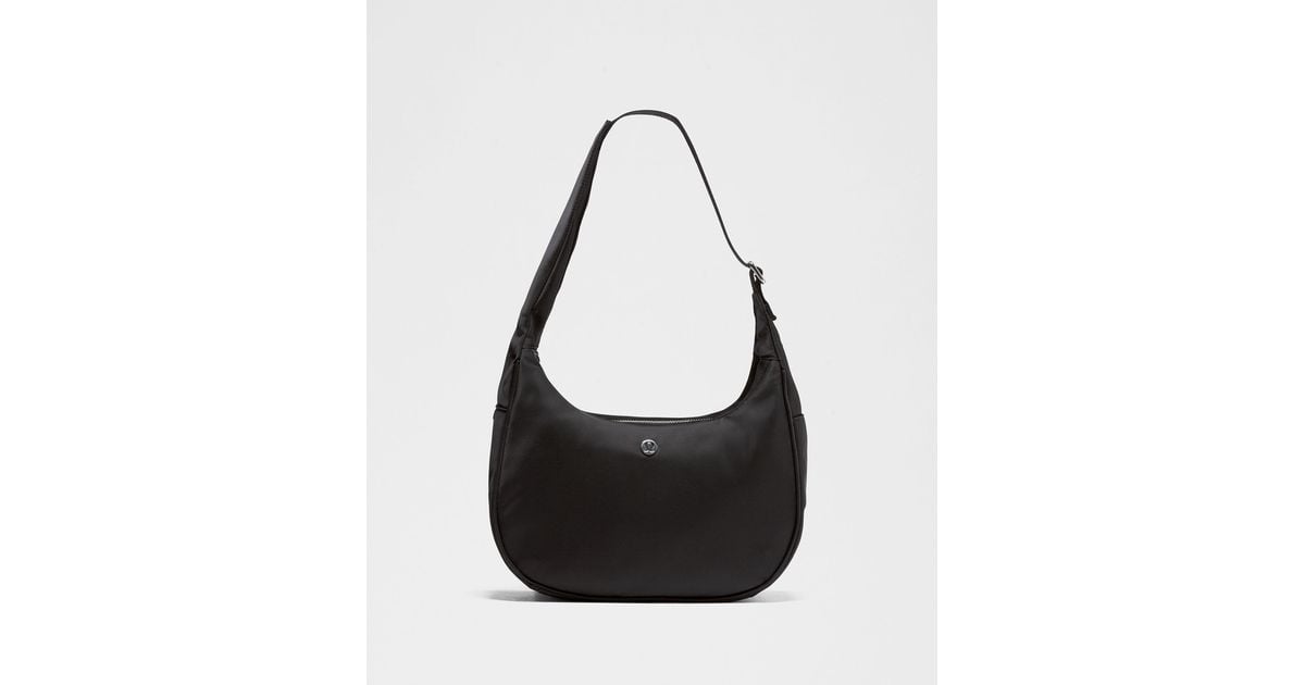lululemon City Essentials Shoulder Bag 4L in Black | Lyst