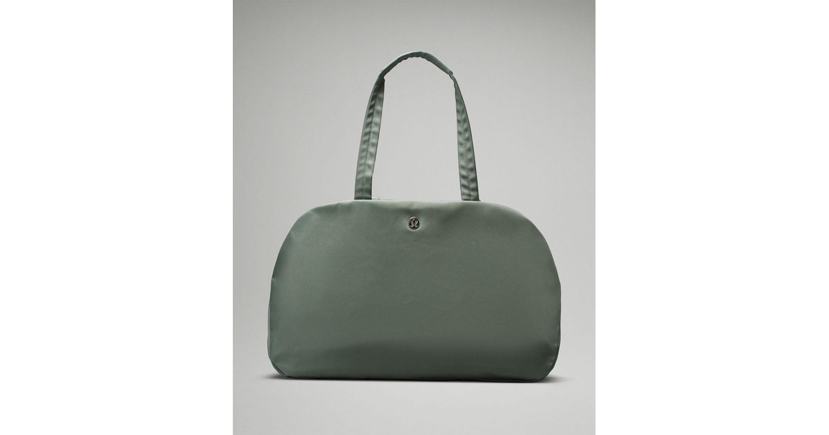 lululemon-athletica-designer-