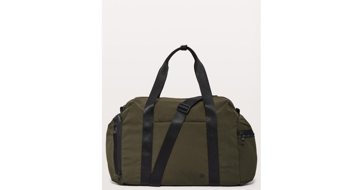 command the day duffel lululemon
