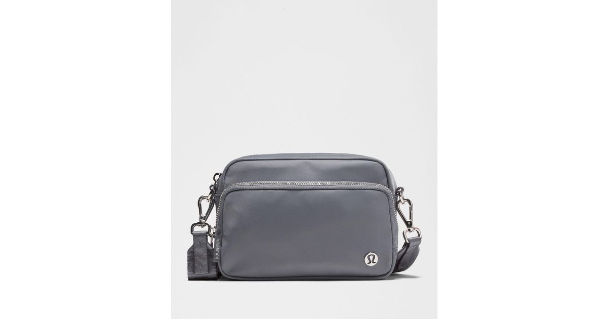 mens gym bag lululemon Men's Duffle Bags