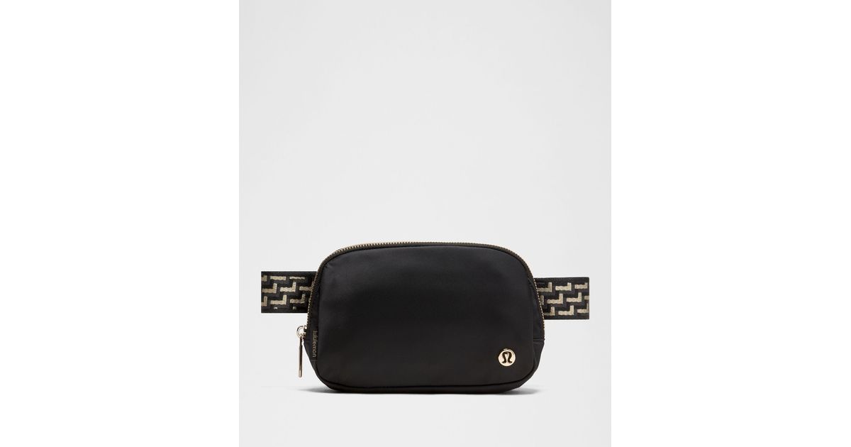 lululemon Everywhere Belt Bag 1L in Black | Lyst