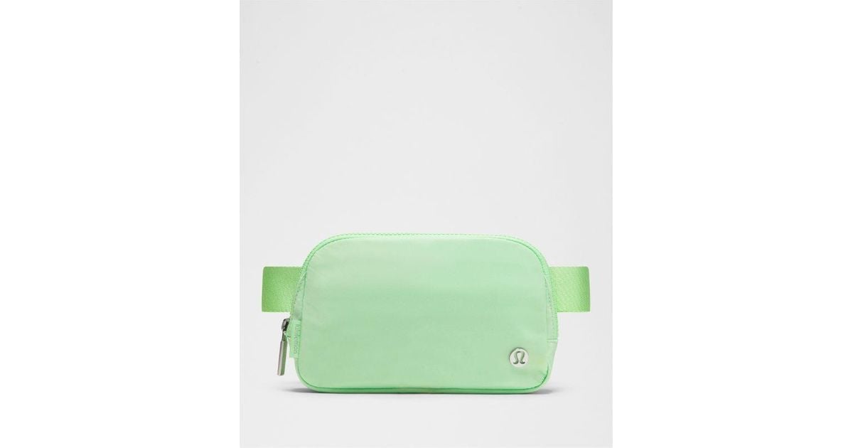 backpack travel with dog Ruffwear Hitch Hiker Carrier River Rock Green XXS while youre running errands vboolaunchdate:2026-07-23 Herschel Supply Co Herschel Sizes:S open box - Gen 6
