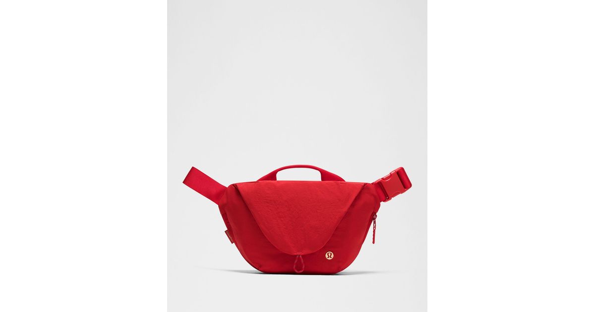 lululemon red crossbody bag Everywhere Belt 1L the best stocking fillers around. lululemon Curved Crossbody Bag 3L