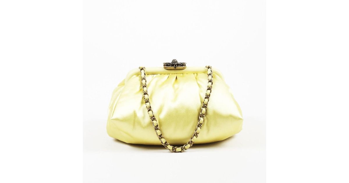 light yellow clutch