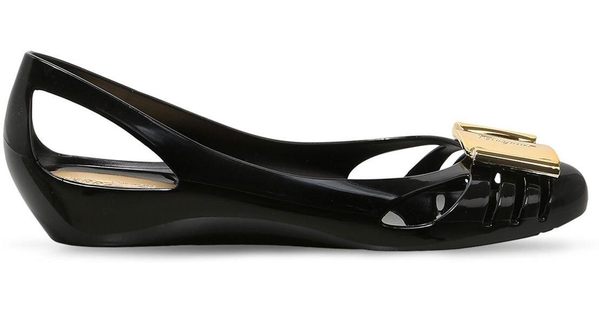 salvatore ferragamo bermuda flats