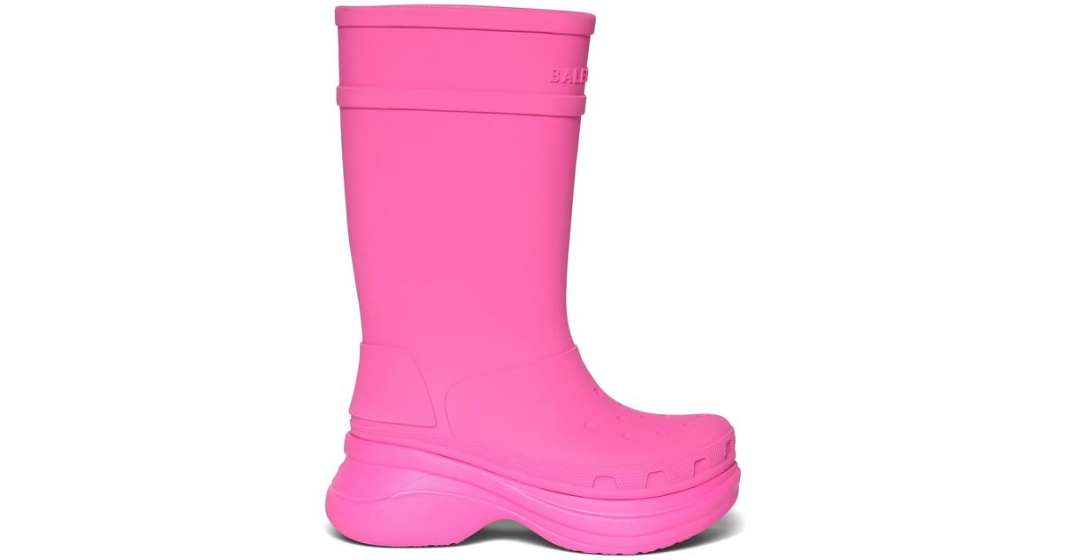 Balenciaga 45mm Crocs Rubber Boots in Pink | Lyst