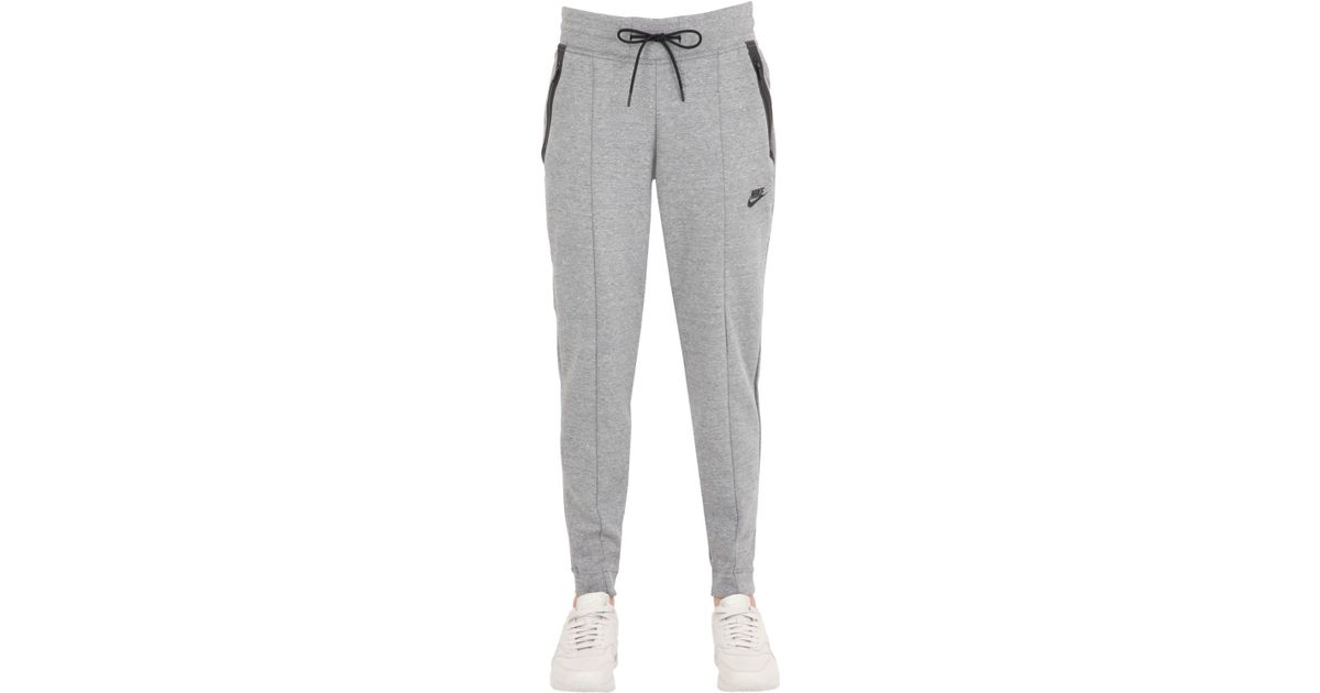 Nike Tech Flyknit Jogging Pants in Grey (Gray) - Lyst