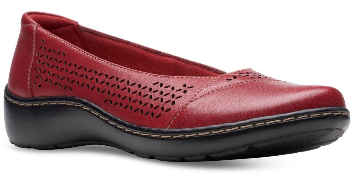 clarks red flats