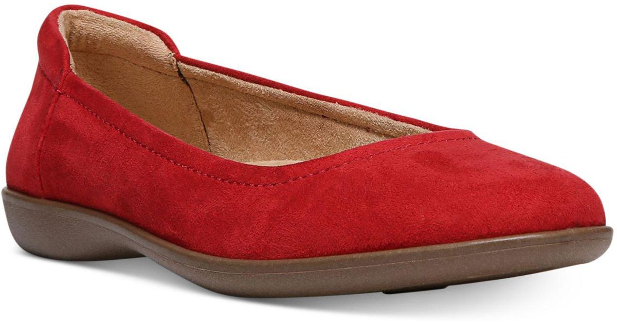 Naturalizer Flexy Flats in Red | Lyst