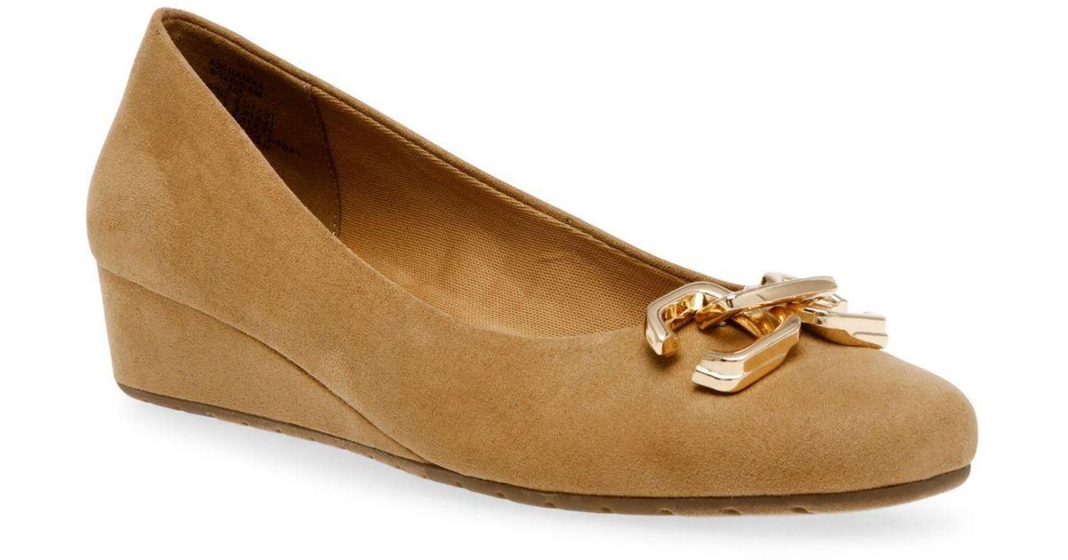 Anne Klein Rubber Marika Wedge Flats in Natural | Lyst