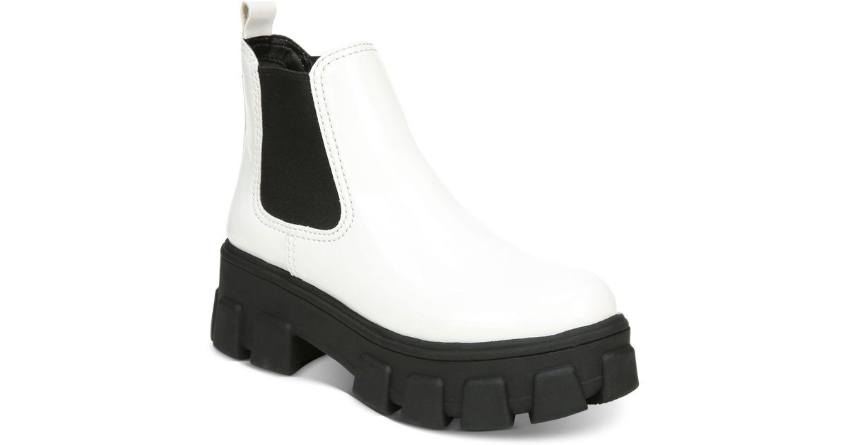 darielle lug sole chelsea booties
