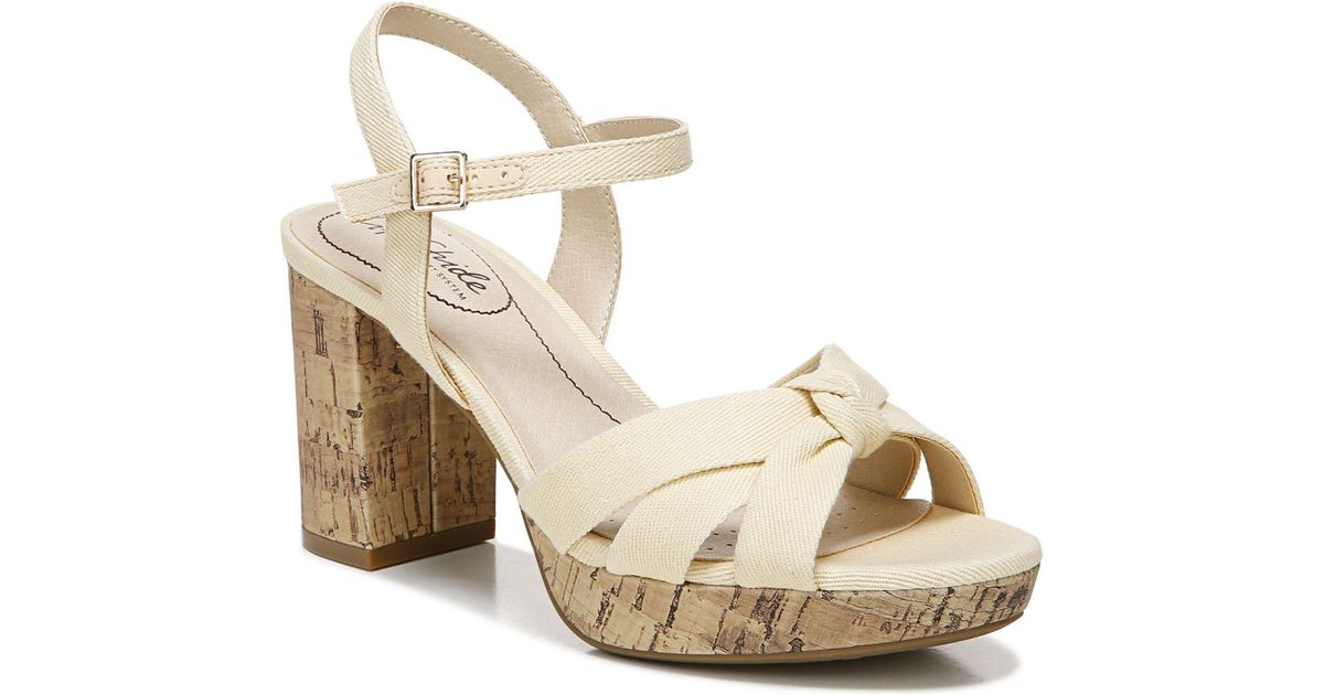 Women's LifeStride, Lucky Sandal | Peltz Shoes