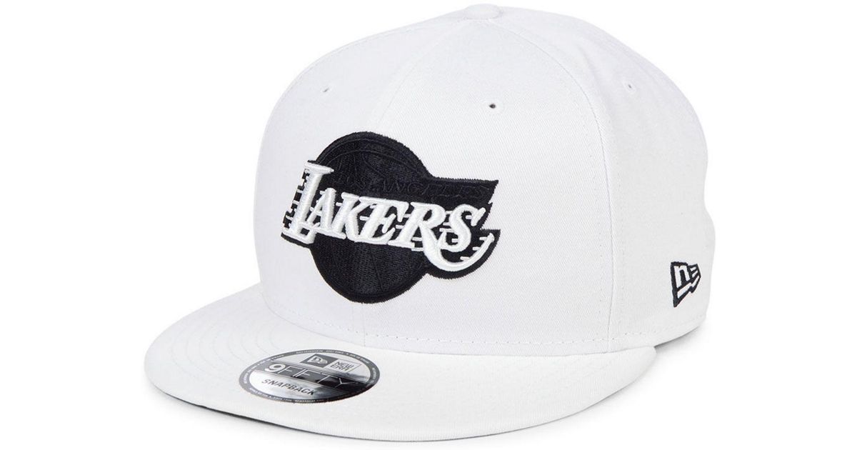 black and white lakers hat