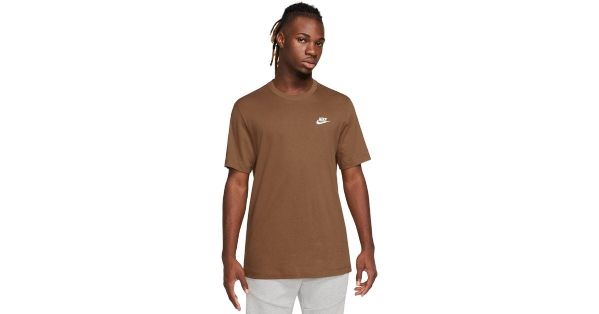 tan nike t shirt