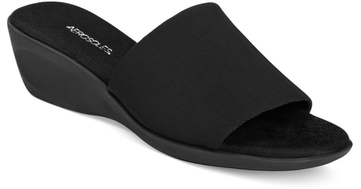 Aerosoles Badminton Wedge Sandals in Black | Lyst