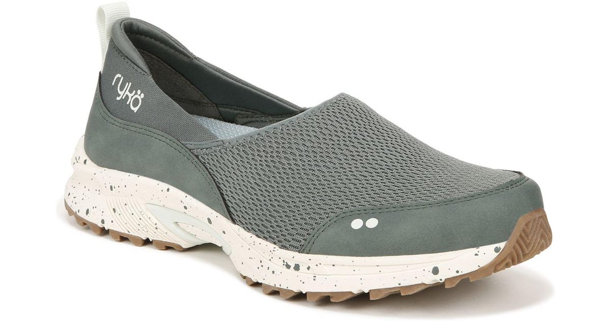 ryka trail shoes