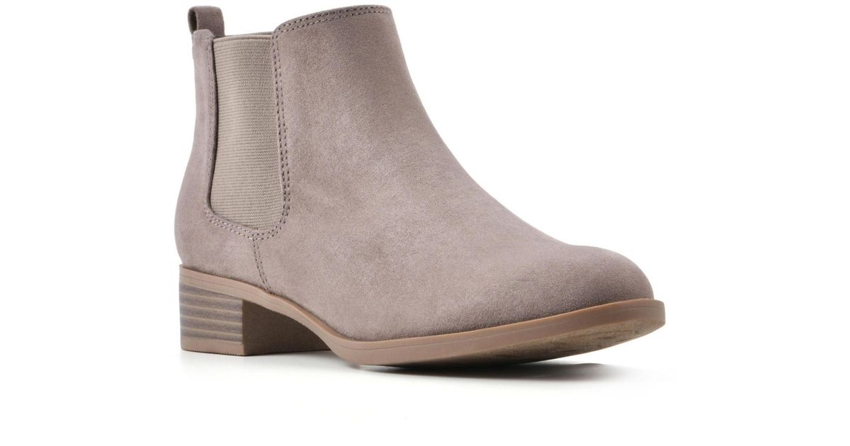White Mountain Synthetic Gabby Chelsea Boots in Brown | Lyst