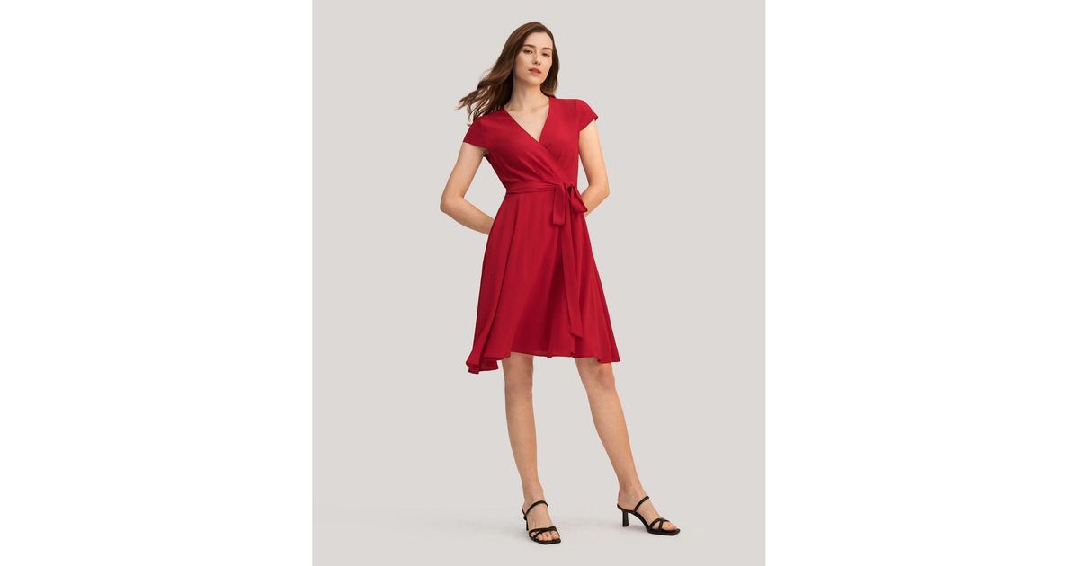 LILYSILK Figure Flattering Silk Wrap Dress in Red | Lyst