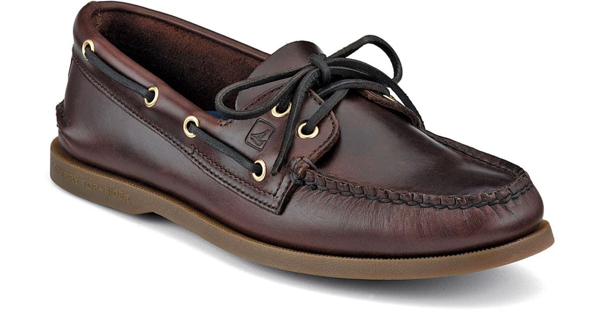 are sperrys made of leather