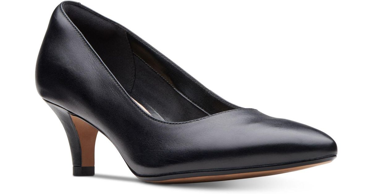 macys clarks pumps