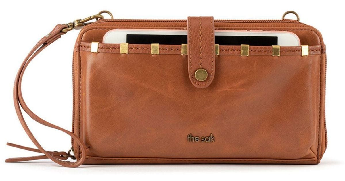 The Sak Iris Leather Smartphone Convertible Crossbody Wallet in Brown Lyst