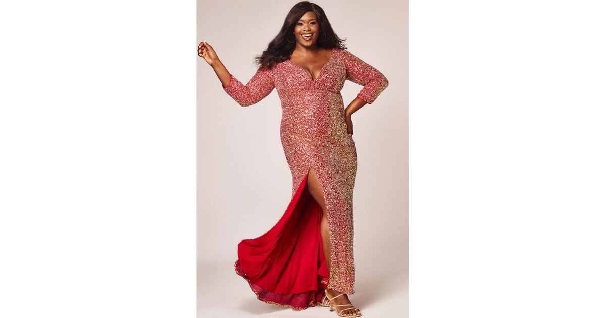 Sydney's Closet Fitted V-neck Multi-dimensional Sequin Long Sleeve Plus Size Gown in Red | Lyst Sydney's Closet Fitted V-neck Multi-dimensional Sequin Long Sleeve Plus Size Gown in Red | Lyst
