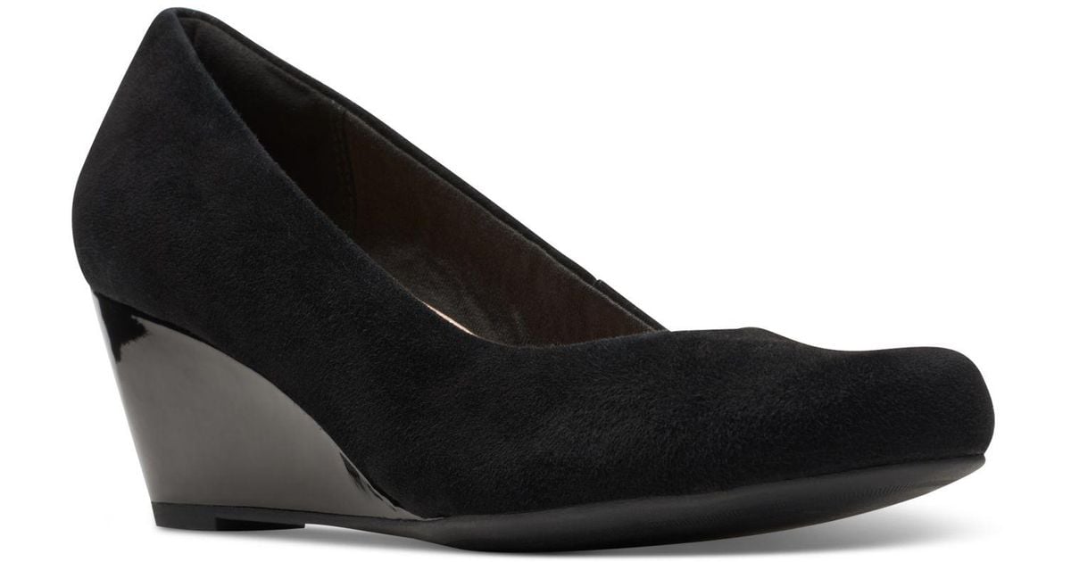 clarks flores tulip wedge