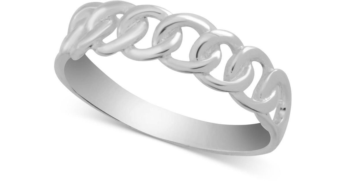 Linked Large Rings Essentials Linked Ring in White | Lyst