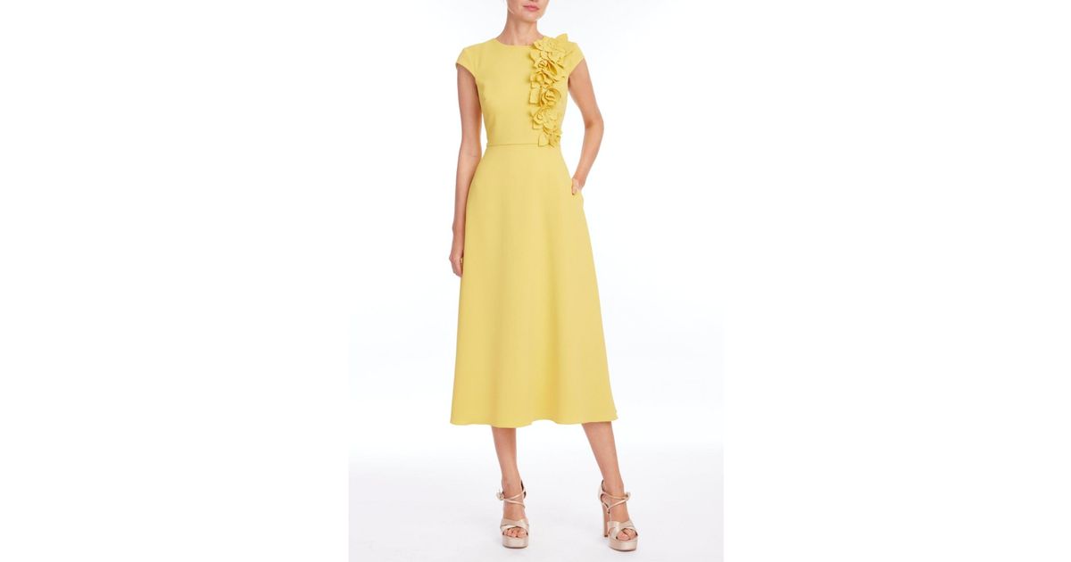 badgley mischka gold pleated midi dress Badgley Mischka Metallic Pleated V-Neck Midi-Dress