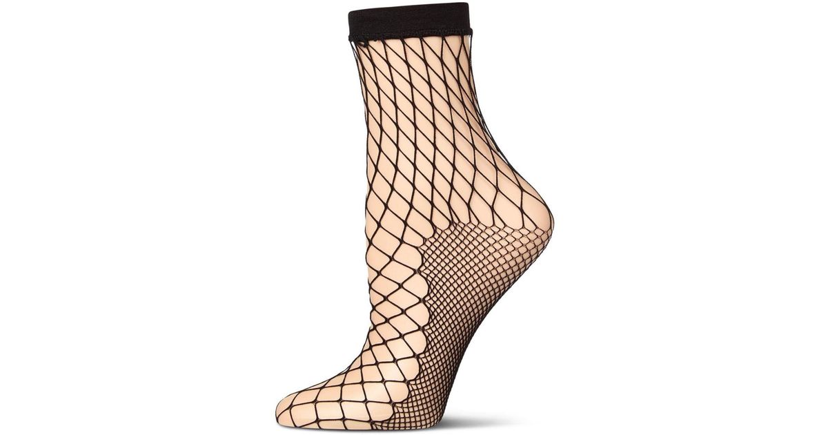 Memoi Nothing But Net Fishnet Anklet Socks in Natural | Lyst