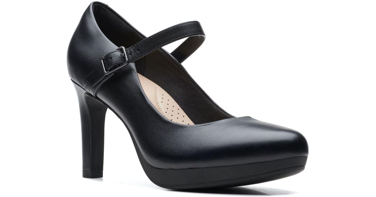 Clarks Ambyr Shine Dress Shoes in Black | Lyst