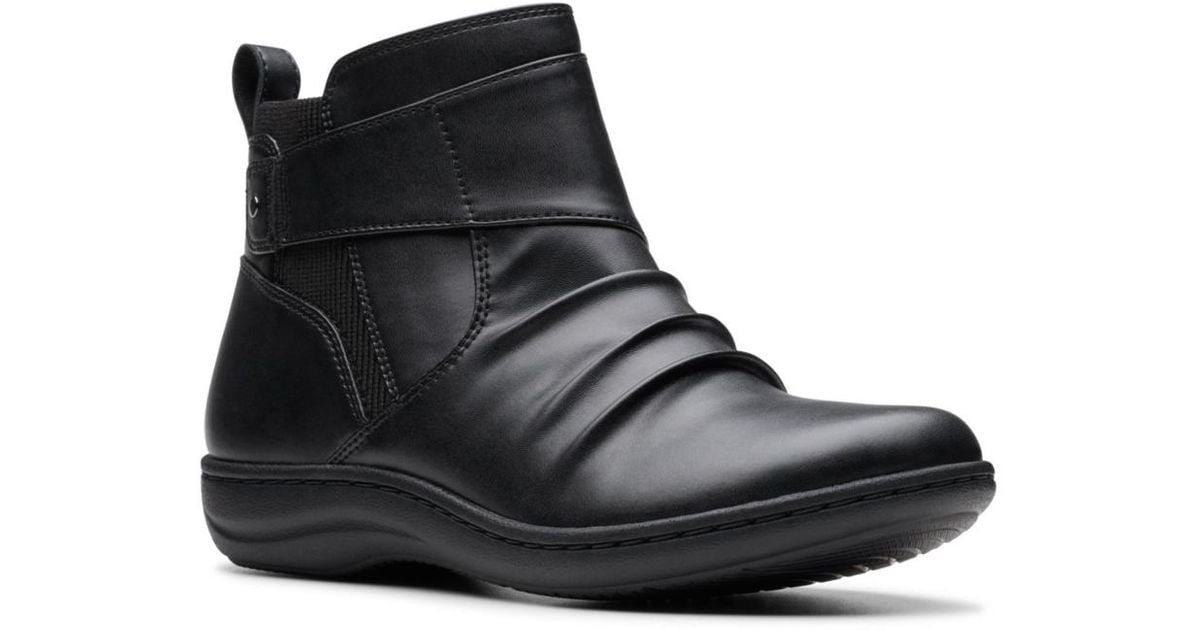 Clarks Collection Laurieann Park Closed Toe Boots in Black | Lyst