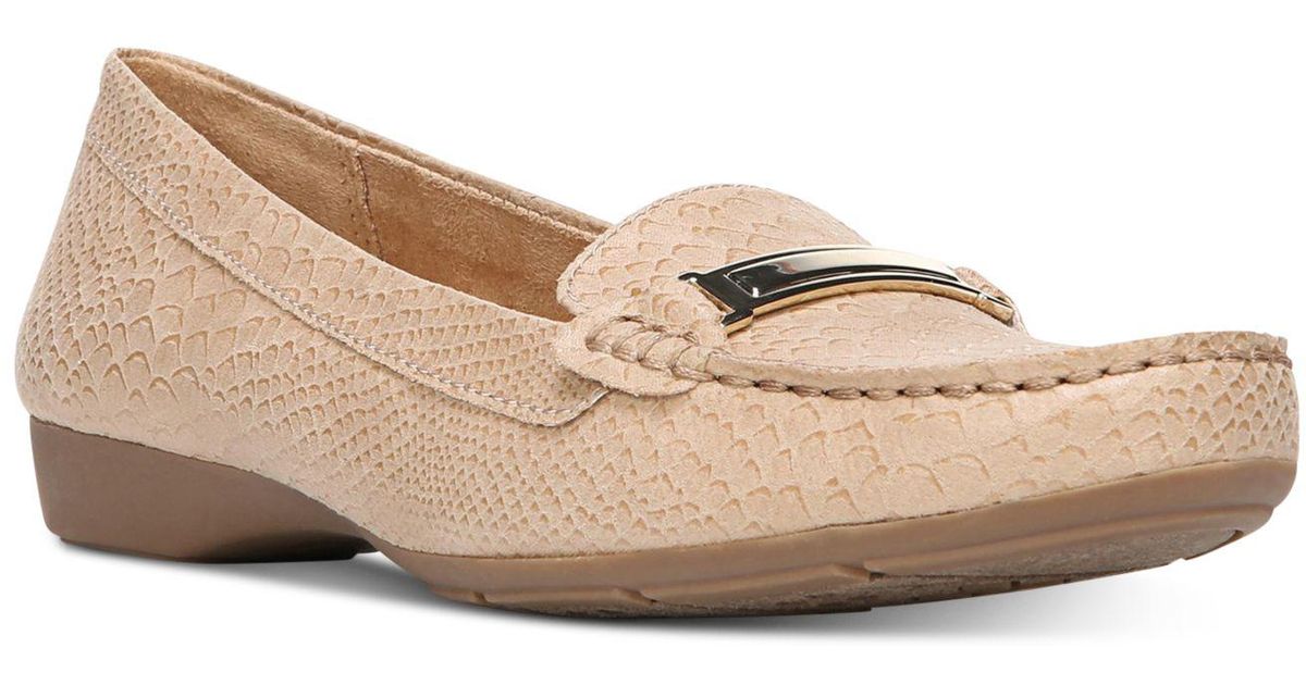 naturalizer gadget flats