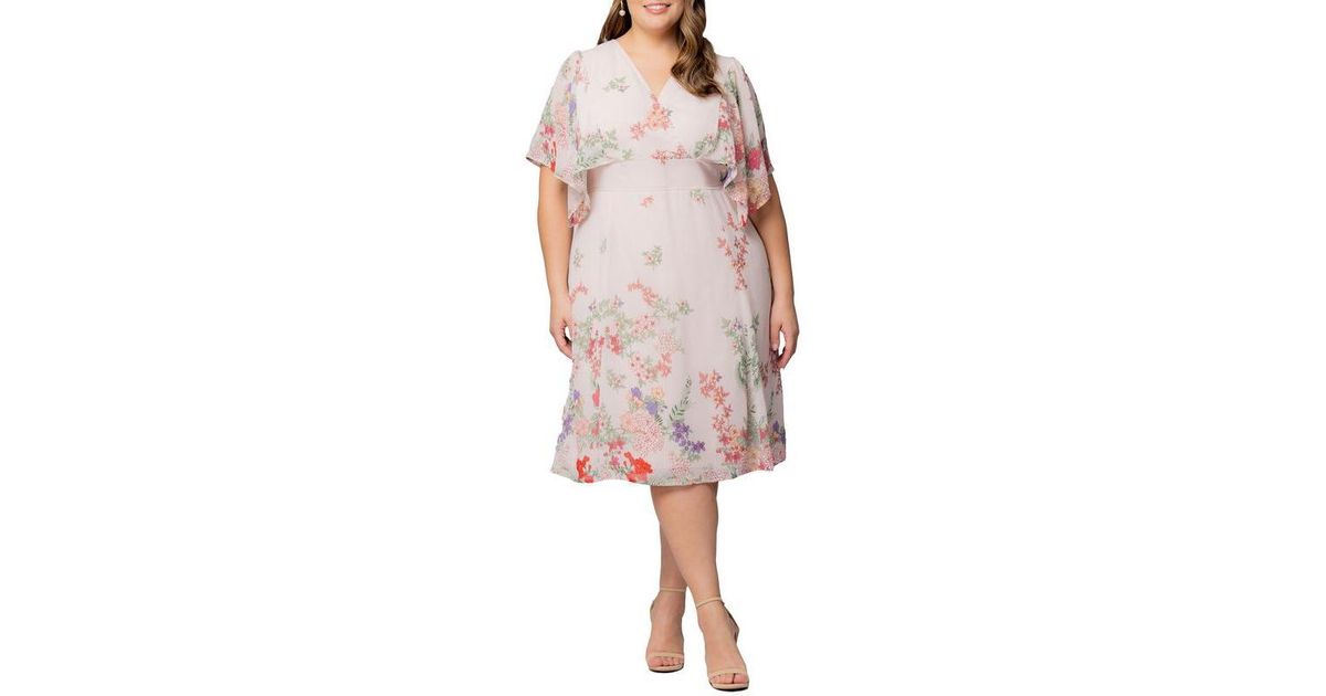 Kiyonna Plus Size Breezy Border Print Cocktail Dress in Black | Lyst