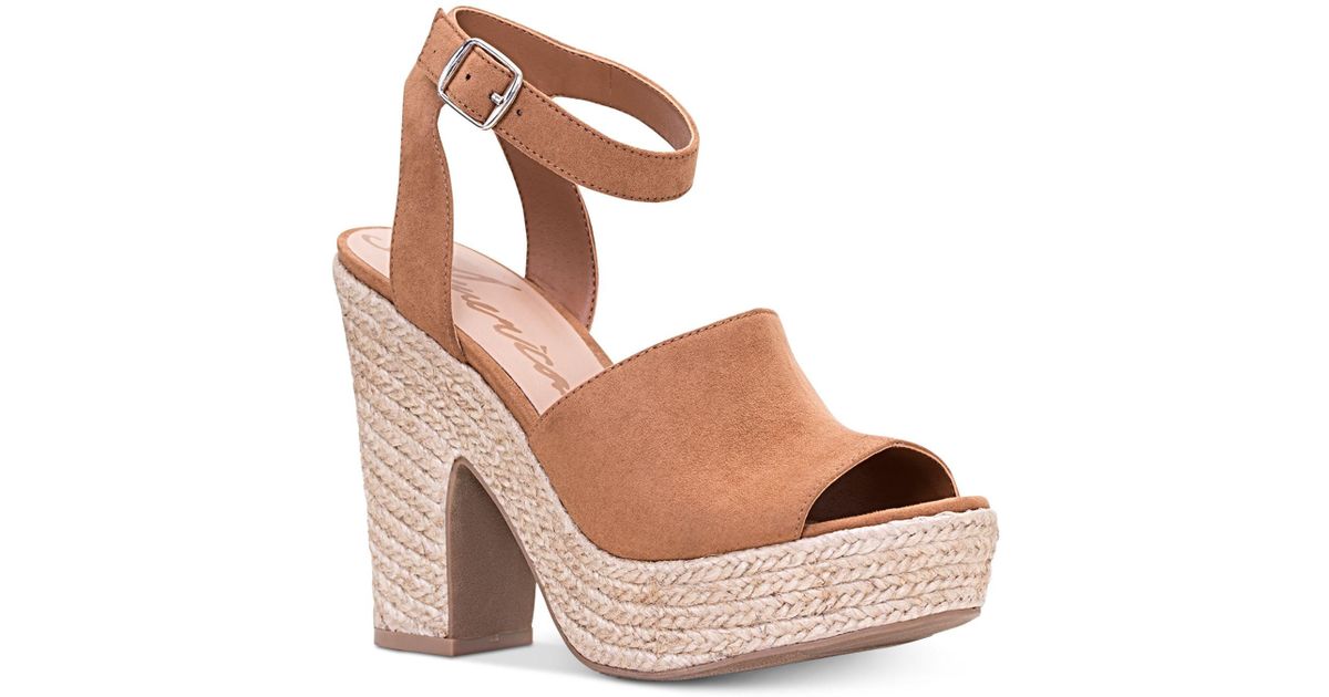 american rag fey sandals