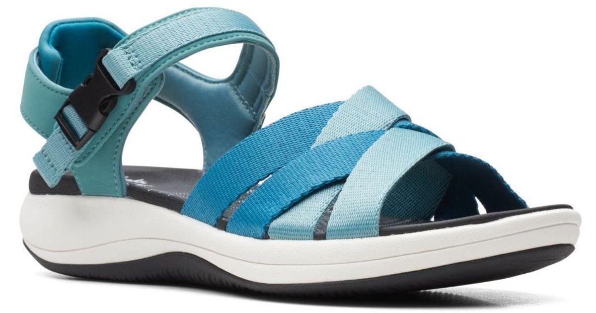 clarks cloud sandals