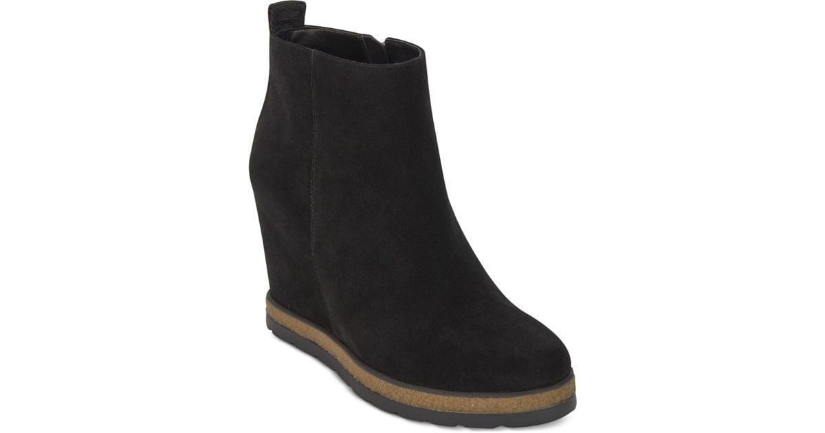 dkny daisy wedge booties