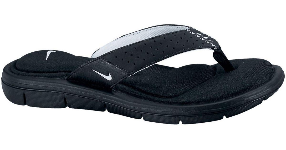 Nike Leather Comfort Thong Sandals From Finish Line in Black/White (Black) | Lyst
